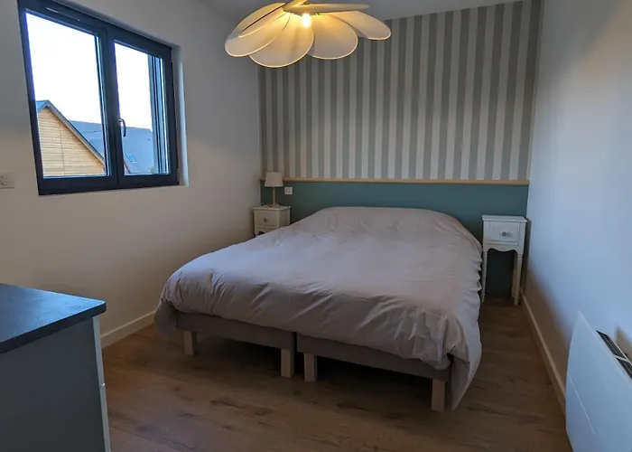 Les Du Grain Clos Holiday home Conteville (Eure)